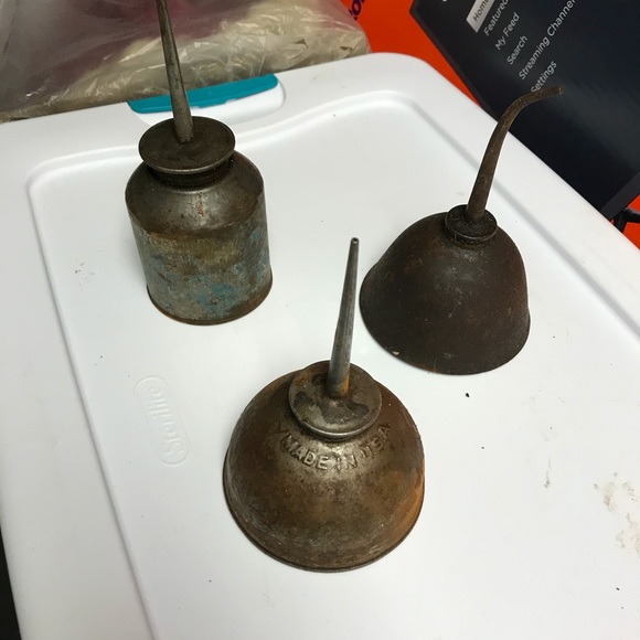Other - Three vintage thumb pump oil cans